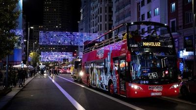 Naviluz: ya están a la venta las entradas del Bus de la Navidad de Madrid