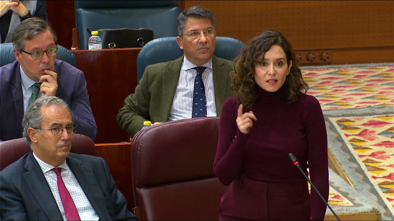 Ayuso pide la dimisión de Irene Montero por atacar a los jueces y culparles de “sacar a los violadores”