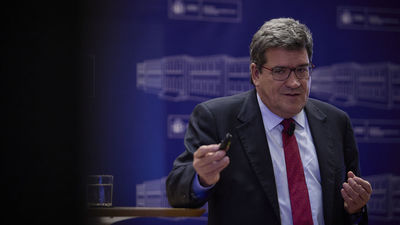 El Gobierno planea subir las cotizaciones y las pensiones máximas un 30% en un período de 30 años