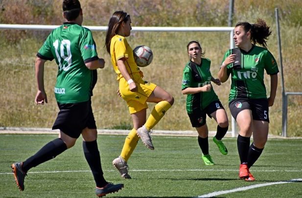 Partido entre el Amistad Alcorcón y el A.D Alcorcón femeninos / AGRUPACIÓN DEPORTIVA ALCORCÓN
