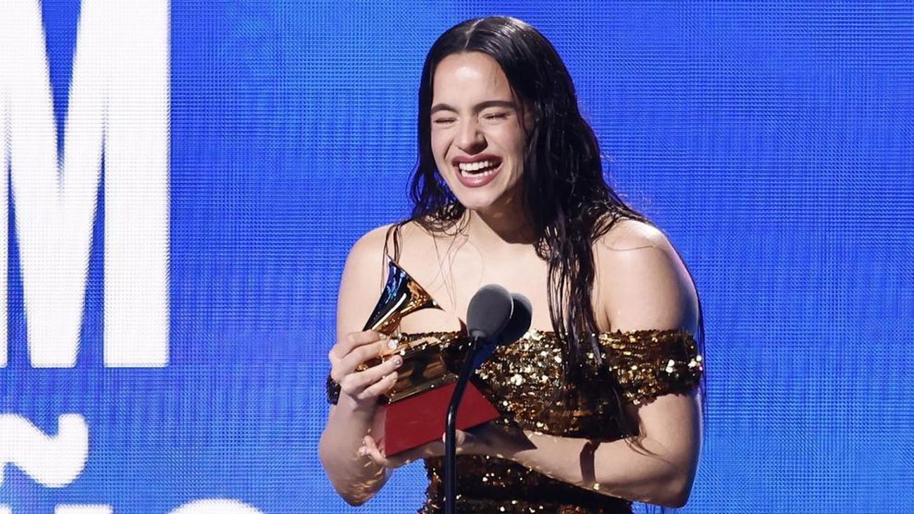 Rosalía gana el Latin Grammy a mejor álbum del año con Motomami