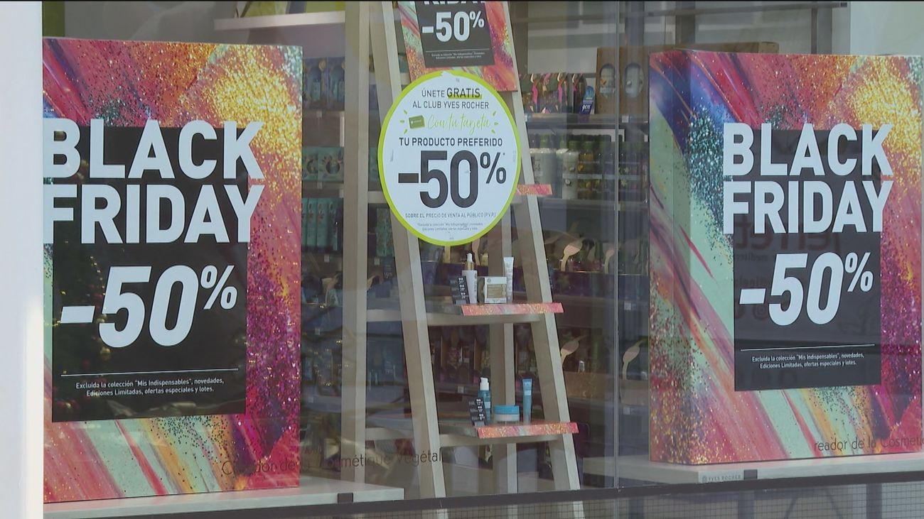 Los españoles gastarán un 5% menos en Black Friday y Navidad