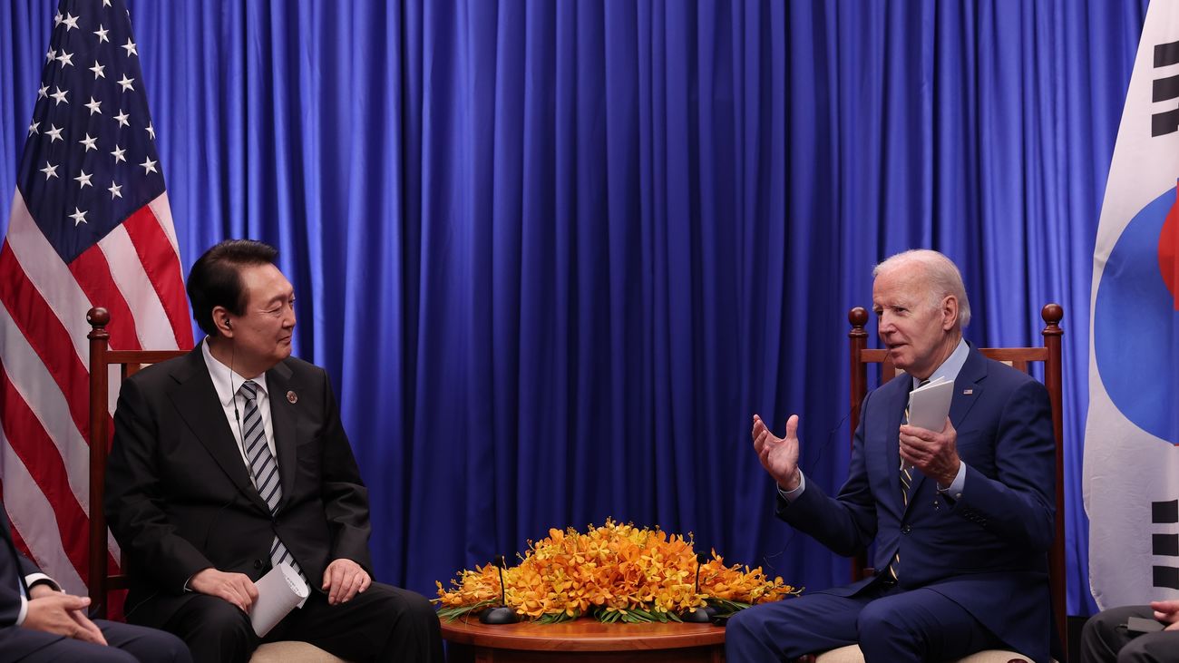 EEUU y Corea del Sur responden al misil norcoreano lanzando bombas guiadas