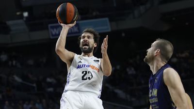 El Real Madrid pasa por encima del UCAM Murcia, 93-57