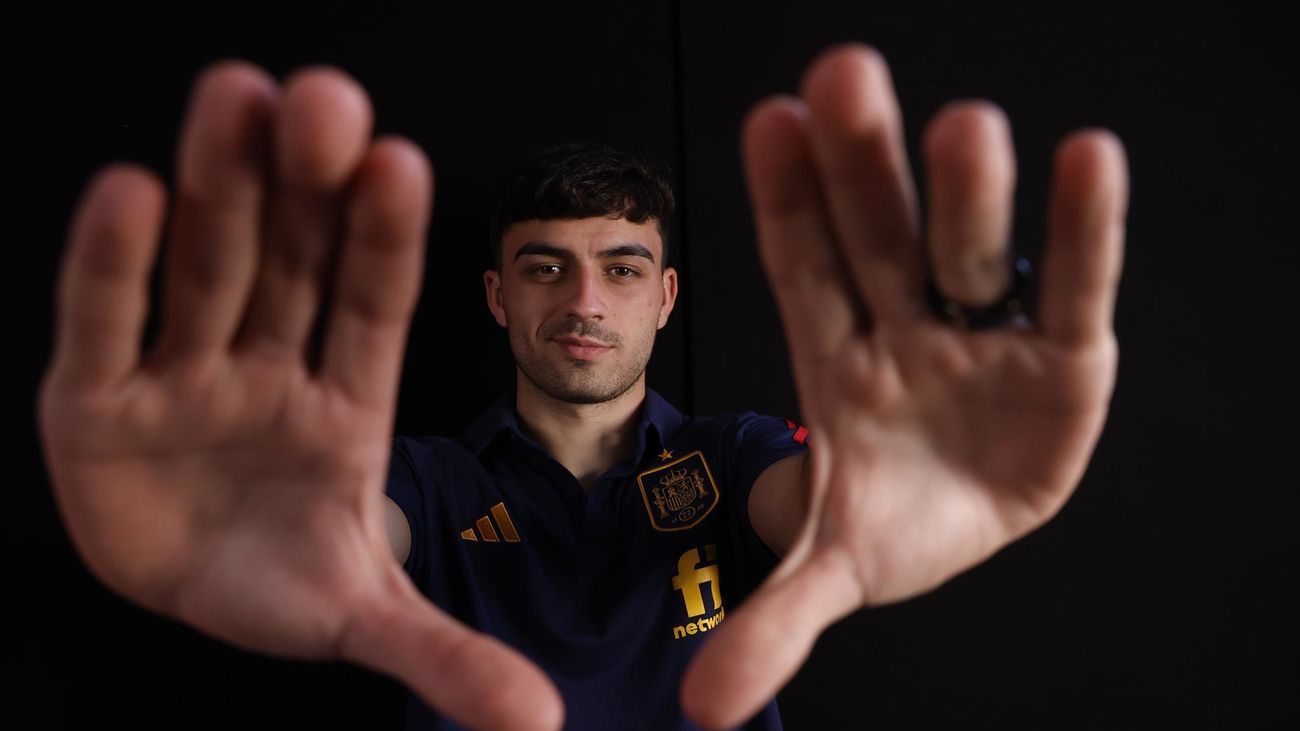 Pedri desea una final ante Messi y lamenta la baja de Benzema