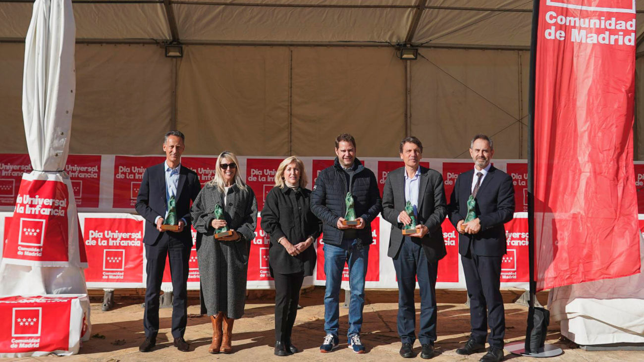 La Comunidad de Madrid premia el compromiso con los derechos de los niños en el Día Universal de la Infancia