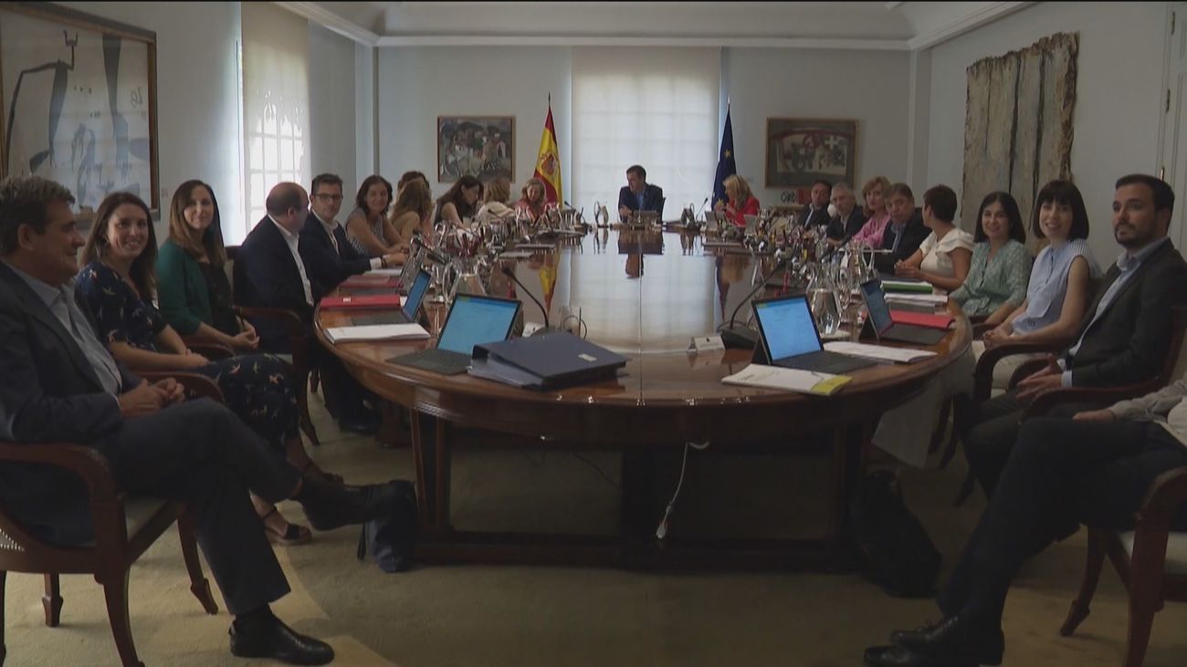 ¿Cree que el gobierno debería cambiar 'ya' la ley del 'solo sí es sí' sin esperar al Tribunal Supremo?