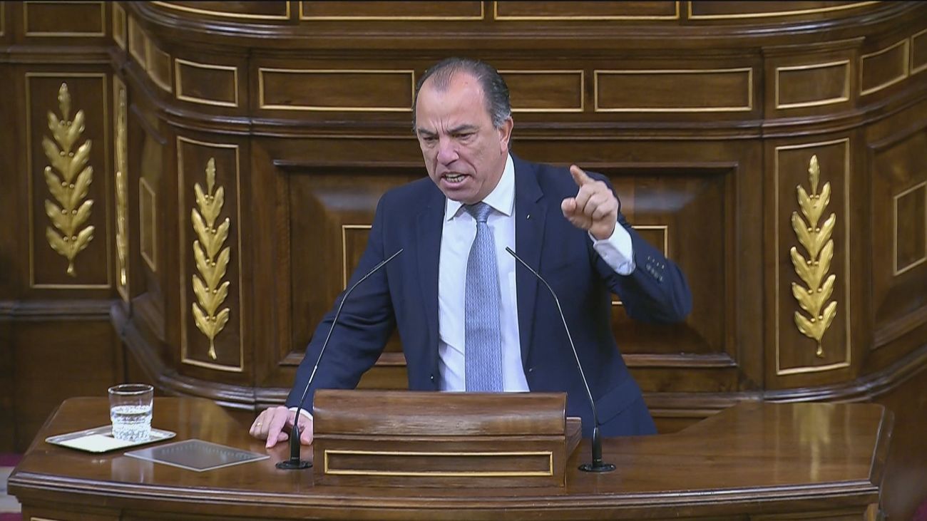 García Adanero tacha de "miserable e indigno" el pacto del Gobierno con Bildu para sacar a la Guardia Civil de Tráfico de Navarra