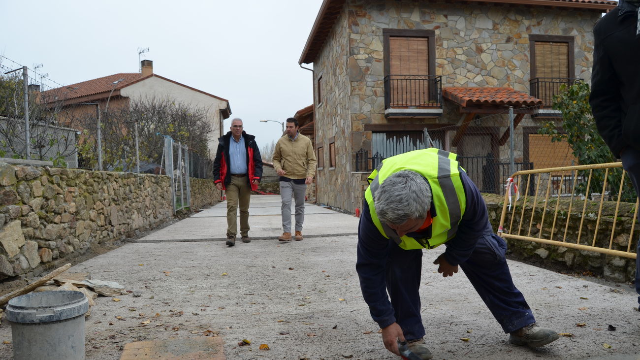 Visita del consejero Carlos Izquierdo a la localidad serrana de Gascones