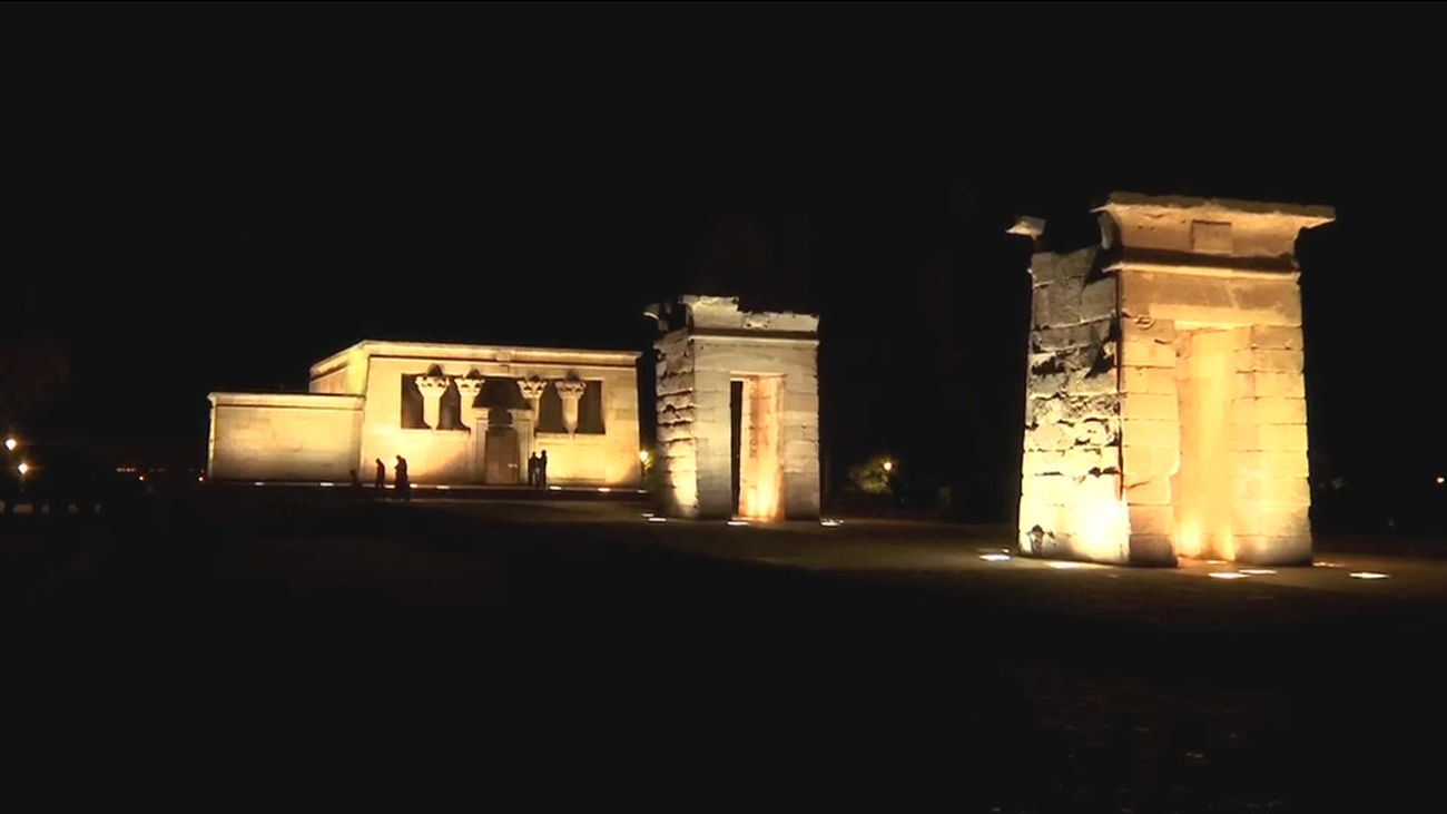 Gimnasia gratis: el programa de la Comunidad de Madrid para hacer deporte en el Templo de Debod