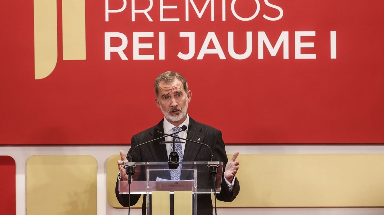 Felipe VI llama a "atraer y retener talento científico e innovador"