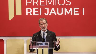 Felipe VI llama a "atraer y retener talento científico e innovador"