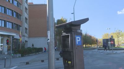 Vecinos y comerciantes de Puerta del Ángel piden la retirada de la ampliación del SER