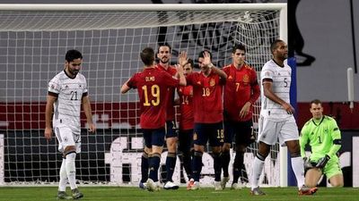 Una España de récords ante una Alemania herida