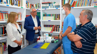 El programa Cuídame para la atención de personas mayores se extiende a 23 municipios del sudeste y el oeste