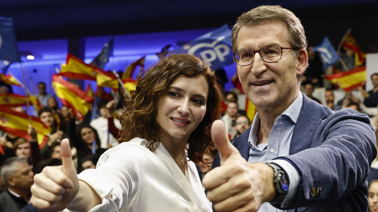 Feijóo y Ayuso cargan contra Sánchez por la derogación de sedición y la 'ley del sí es sí'