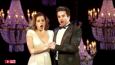 Dos teatros ucranianos activos en plena guerra reciben en Madrid el Oscar de la ópera