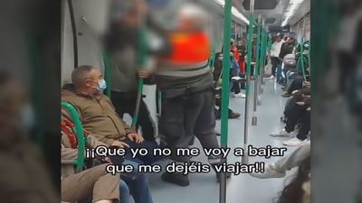 Un hombre se pone a andar por el túnel de la línea 12 de Metro porque... no quería pagar el billete