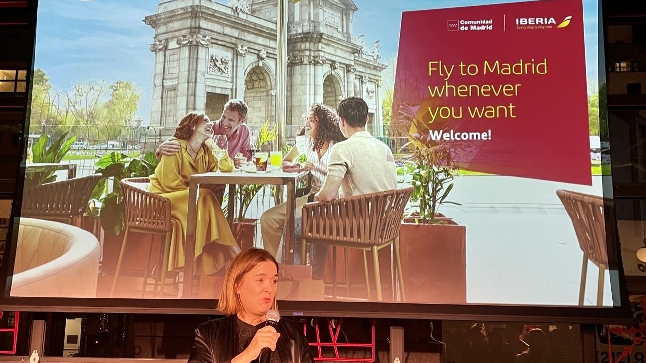 La consejera de Cultura, Turismo y Deporte, Marta Rivera de la Cruz, en una evento de promoción conjunta con Iberia