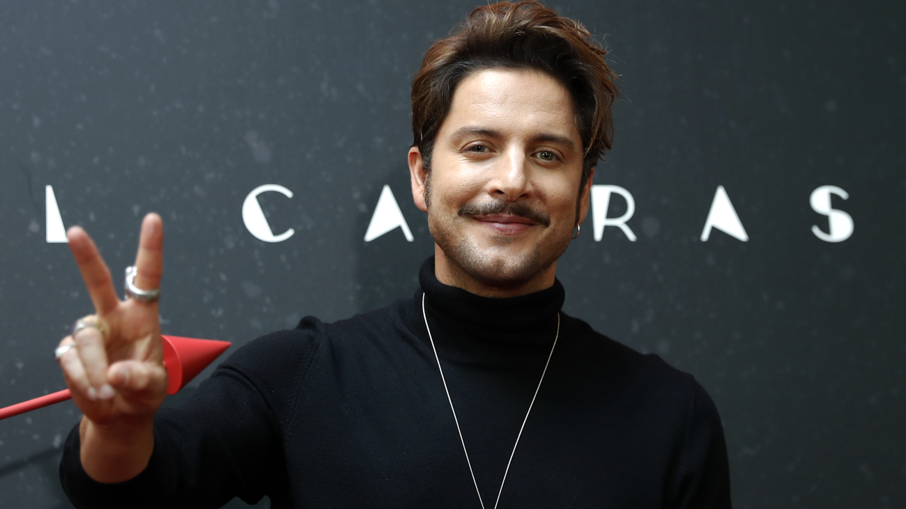 Manuel Carrasco nos presenta 'Corazón y flecha', su noveno trabajo discográfico