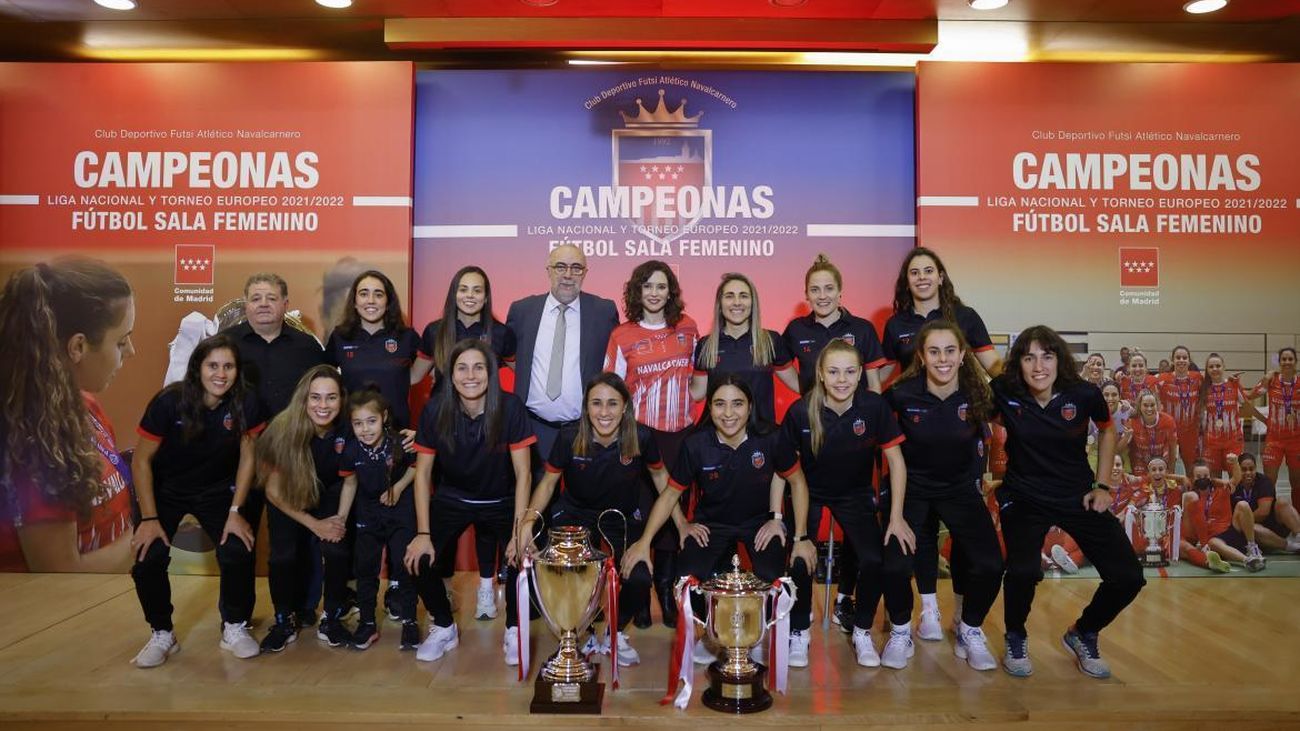 Ayuso agradece a las jugadoras del Atlético Futsi Navalcarnero "su esfuerzo y superación"