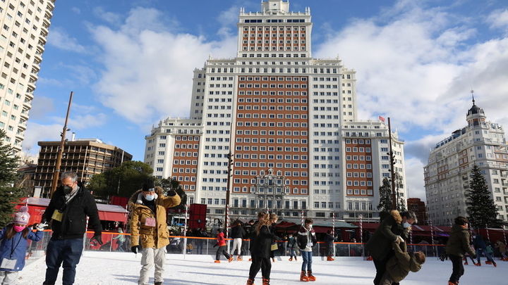 Pista de hielo en Plaza de España / EUROPA PRESS