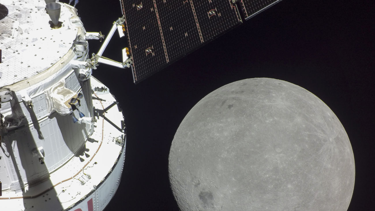 La nave Orión de la misión Artemis  vuelve 'a casa', después de su exitosa misión en la luna