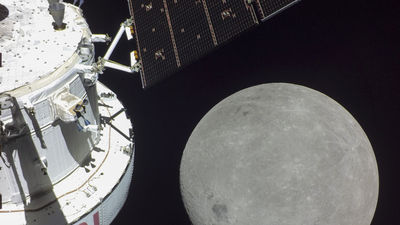 La nave Orión de la misión Artemis  vuelve 'a casa', después de su exitosa misión en la luna