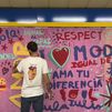 Boa Mistura y personas con discapacidad llenan de color la estación de Metro de Sol al pintar un mural de 20 metros