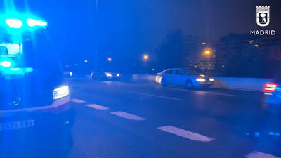 Sucesos Madrid: herido grave un motorista de Glovo tras chocar con un coche en la M-30