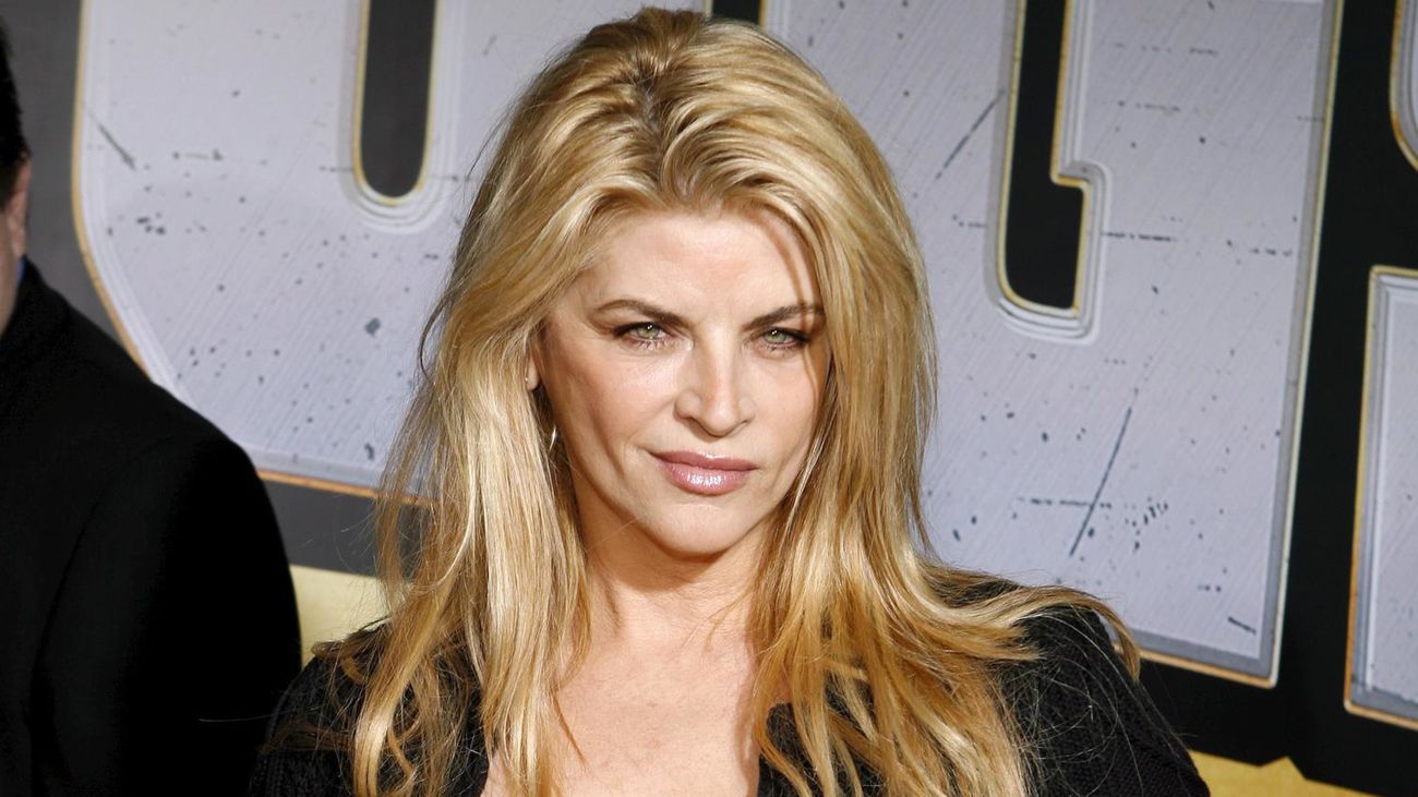 John Travolta, Jamie Lee Curtis, Taylor Lautner... Hollywood despide a Kirstie Alley