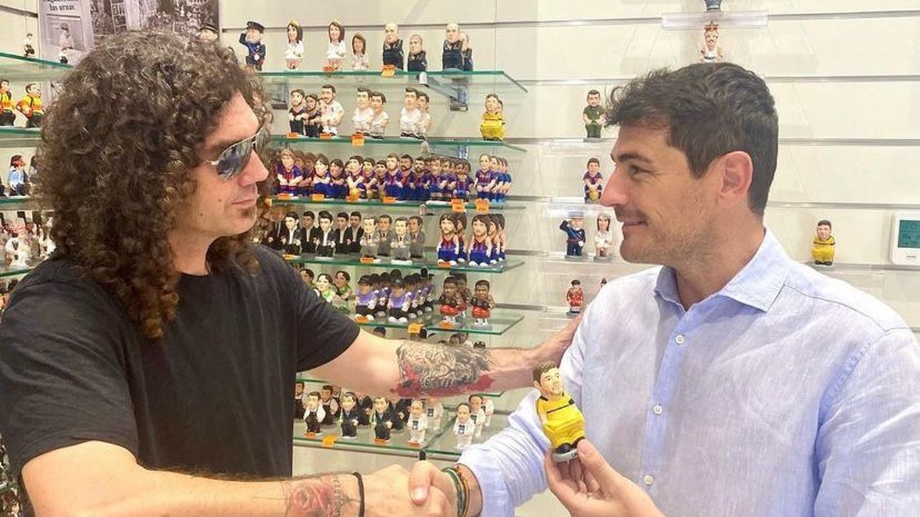 ¿Sabes cuál es el negocio de 'El hombre de negro' en el centro de Madrid?