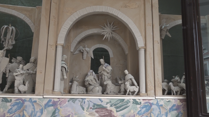 Torrejón de la Calzada monta un Belén hecho de cartón