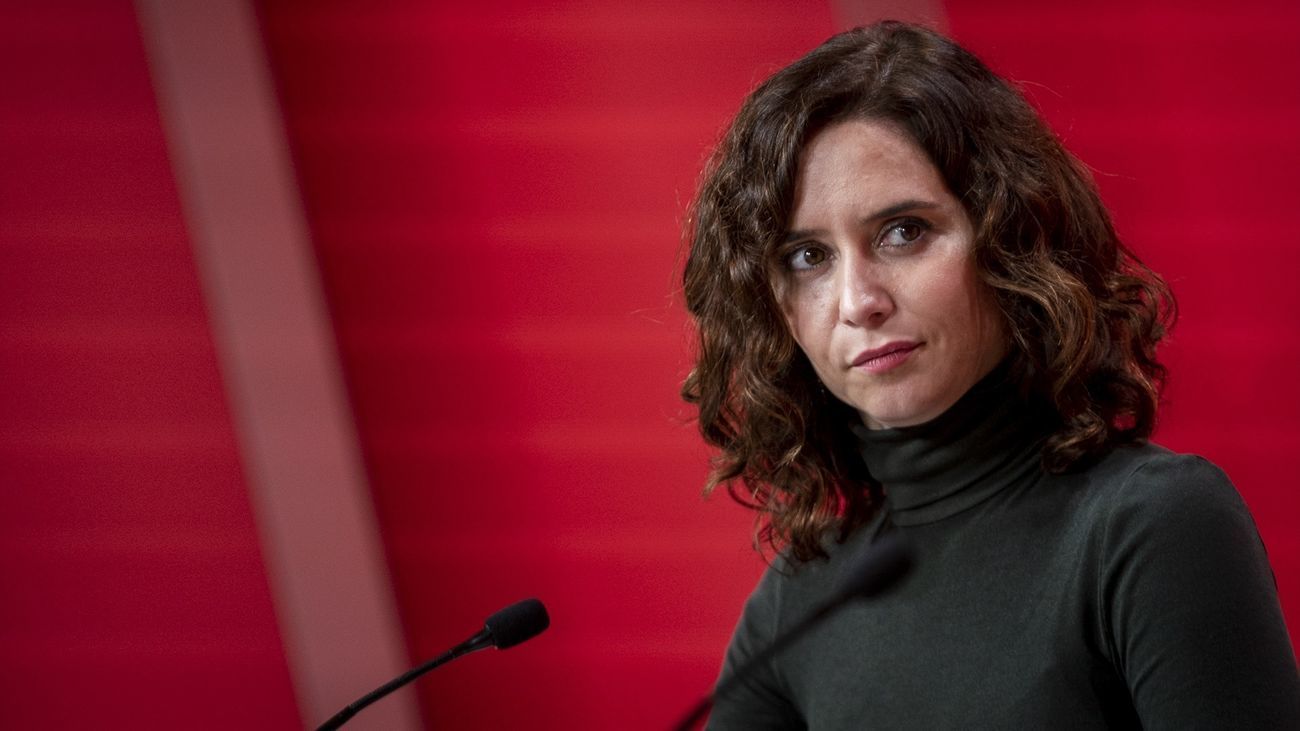 Ayuso critica el intento de autogolpe de Estado en Perú: "En España conocemos bien a sus socios"