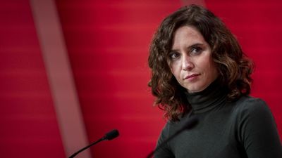 Ayuso critica el intento de autogolpe de Estado en Perú: "En España conocemos bien a sus socios"