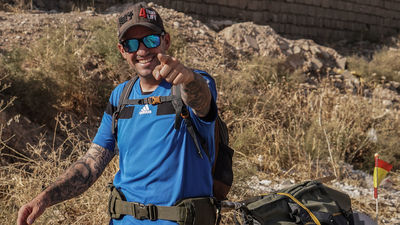 Santiago, el aventurero que sigue encarcelado en Irán, está "en buen estado", según el embajador español