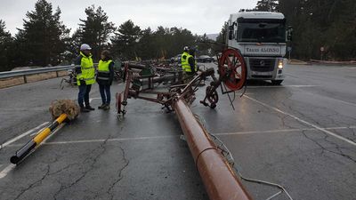 Retiran los remontes abandonados en el Puerto de Navacerrada