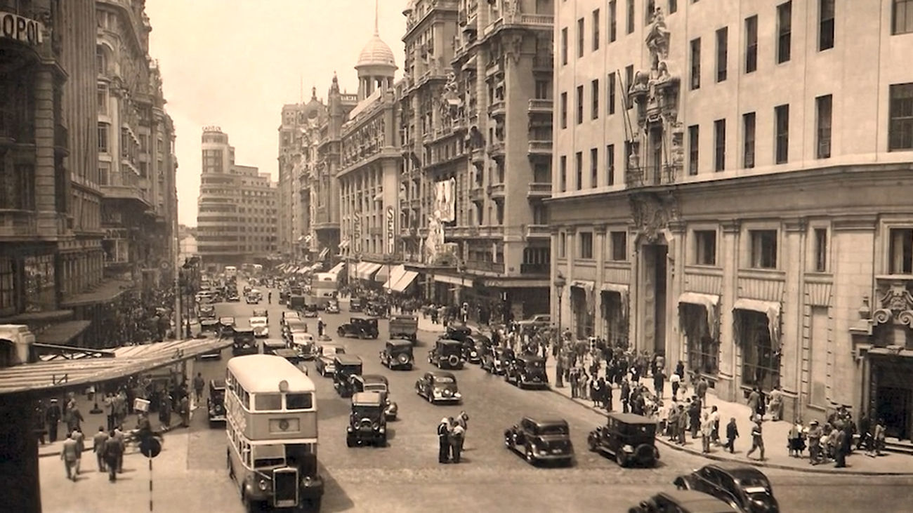 La Otra Agenda acude al cumpleaños de la EMT