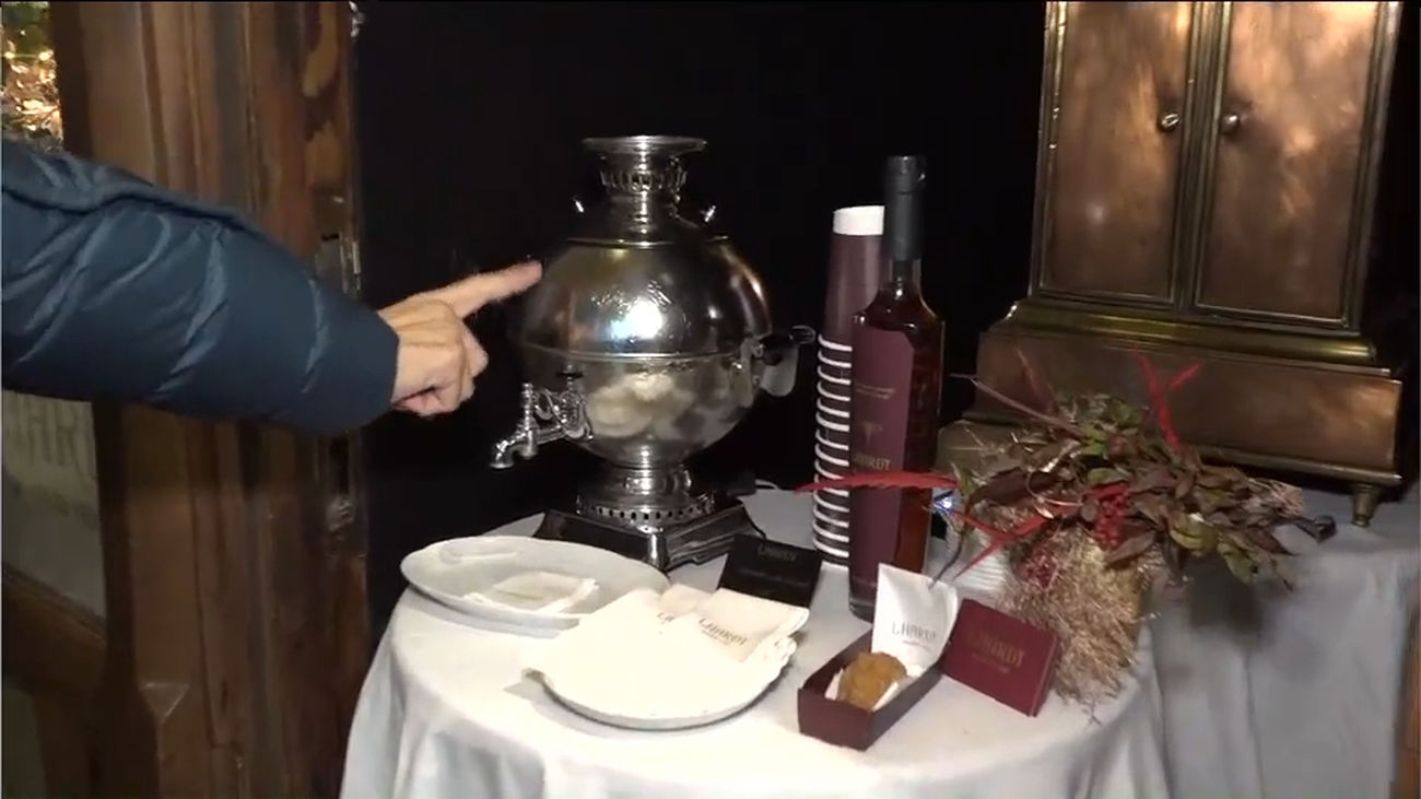 El mítico ‘Lhardy’ ahora también ofrece caldos a pie de calle