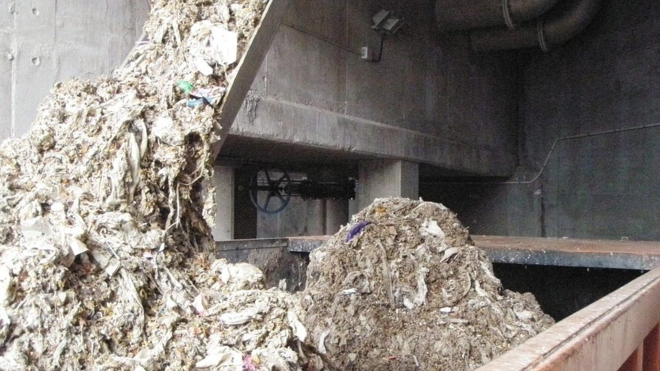 Ni toallitas, ni mascarillas ni bastoncillos... Esta es la triple P que manda en el váter para evitar residuos