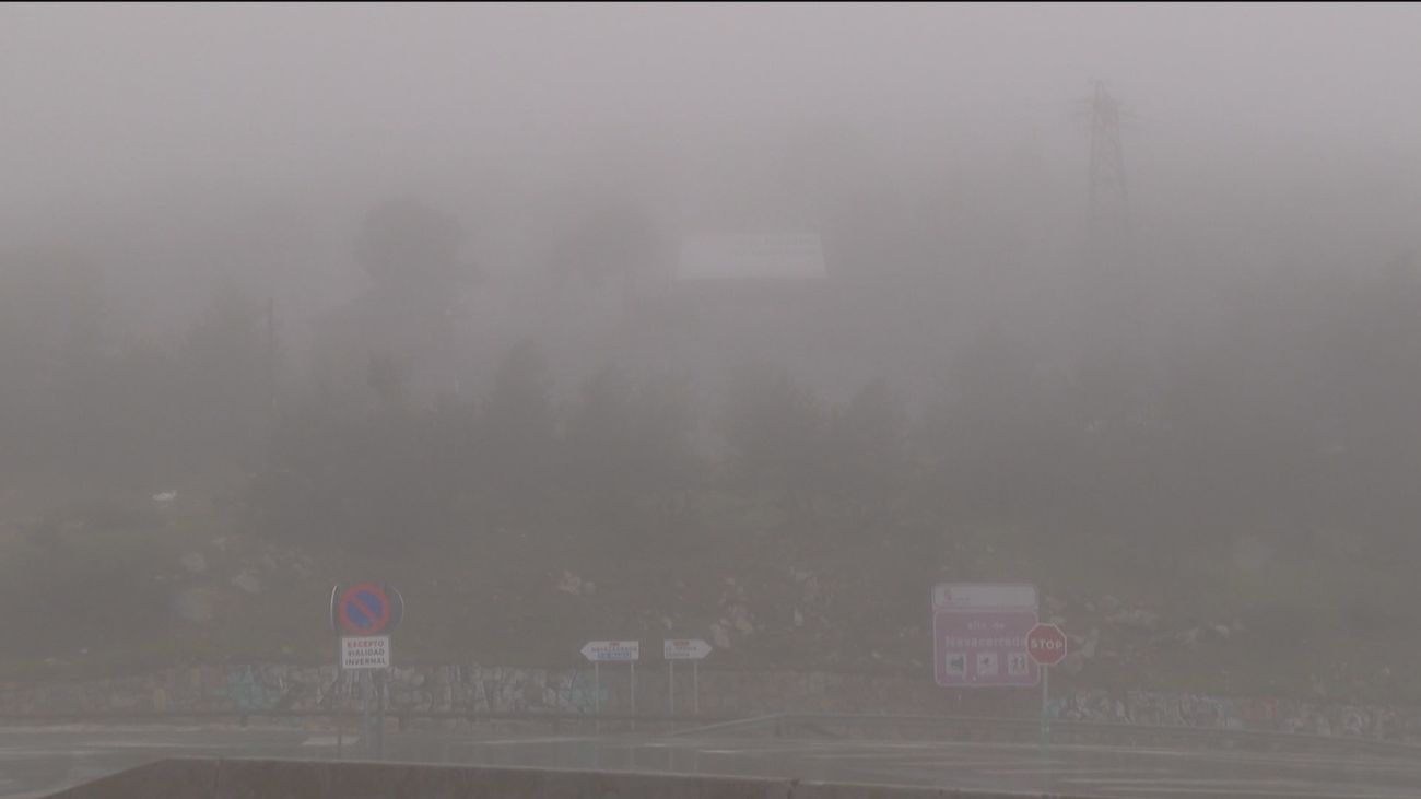 El mal tiempo llega a la sierra de Madrid con frío, lluvias y fuertes vientos