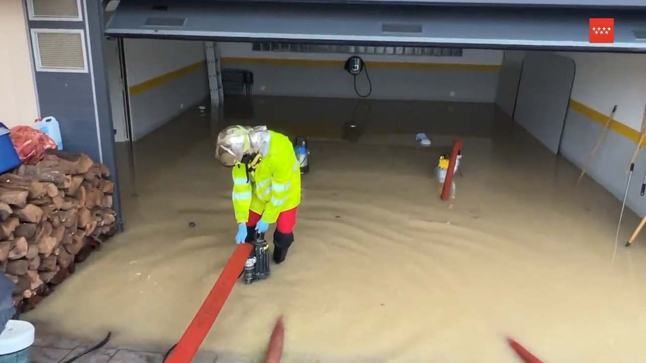 Las lluvias de las últimas horas obligan a los servicios de emergencia de Madrid a intervenir en 156 ocasiones