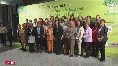 Díaz Ayuso homenajea a las mujeres del campo: Son las que más hacen por la igualdad