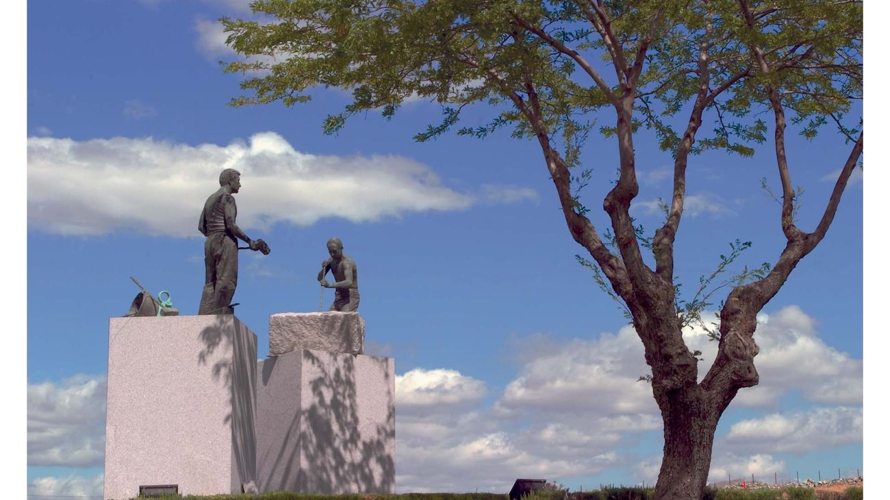 Colmenar Viejo rinde homenaje a los canteros en su calendario de 2023