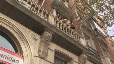 El comité de huelga de los médicos de Atención Primaria se encierra en el edificio del Sermas