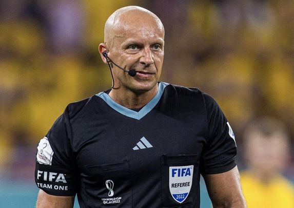 Szymon Marciniak / FIFA