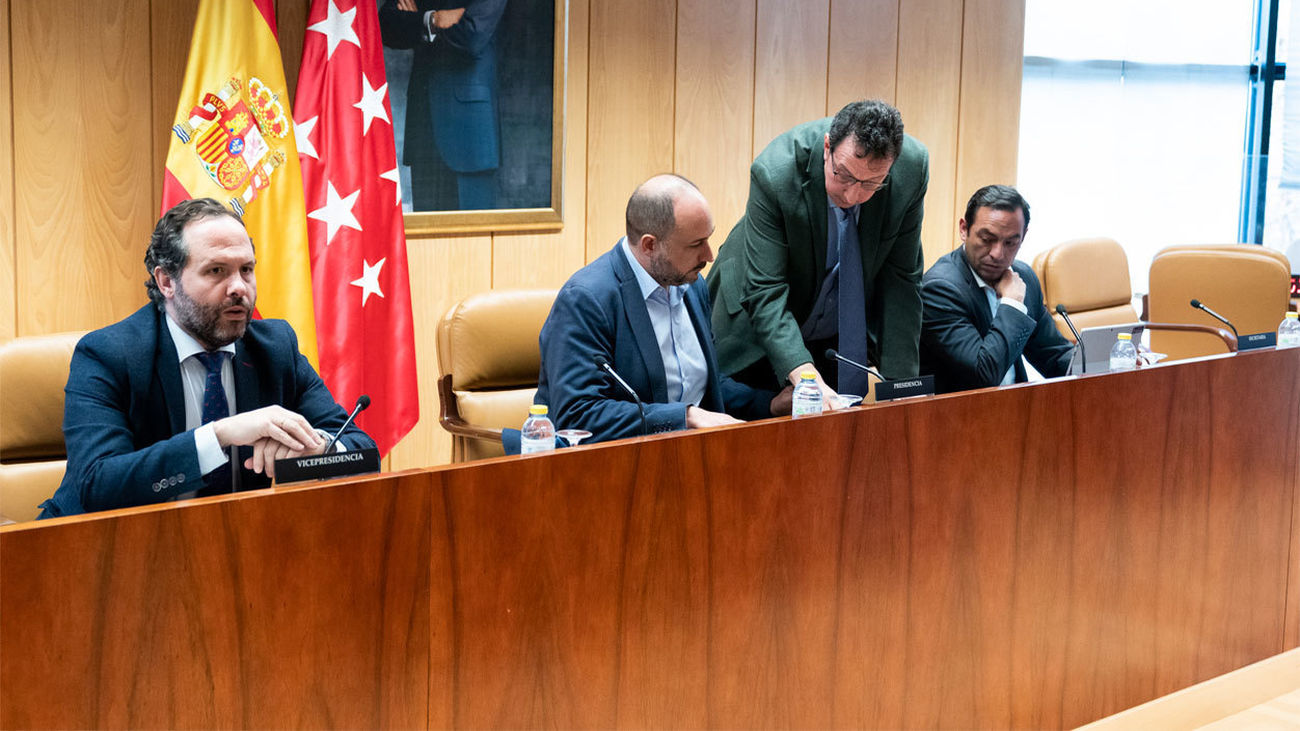 Vox tumba en comisión los Presupuestos de la Comunidad  de Madrid