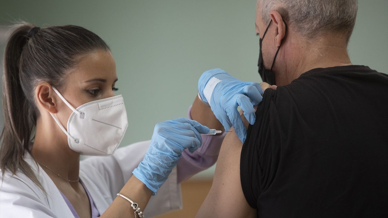 Sanidad amplía la cuarta dosis de la vacuna contra el covid a los menores de 60 años que lo soliciten