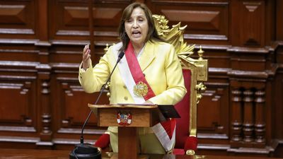 El Congreso de Perú rechaza el adelanto de las elecciones para diciembre de 2023