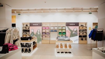 Shein abre su nueva 'pop up store' de Navidad en Madrid